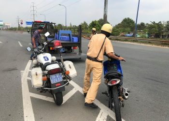 Xe máy không biển số phạt bao nhiêu tiền 2022?