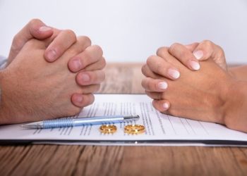 Không có giấy đăng ký kết hôn thì ly hôn như thế nào?