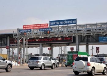 Lỗi đi vào làn thu phí không dừng phạt bao nhiêu tiền?