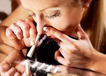 Lôi kéo phụ nữ có thai sử dụng ma túy có bị phạt tù