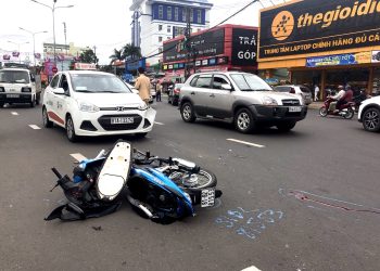 Người có mặt tại nơi xảy ra vụ tai nạn có trách nhiệm gì?