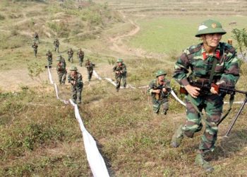 Sĩ quan huấn luyện chiến đấu bị thương 10% có được coi là thương binh không