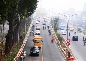 Thứ tự các xe đi như the nào la đúng quy tắc giao thông