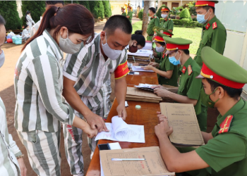 Thủ tục tiếp nhận người chấp hành án phạt tù