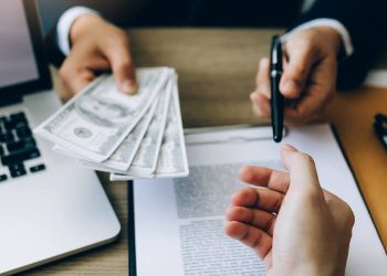 Người thừa kế trong hợp đồng tín dụng có trách nhiệm gì?