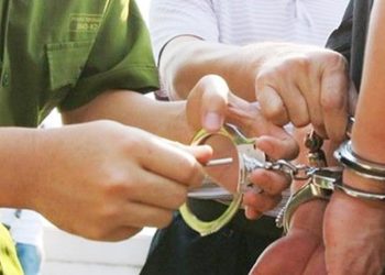 Mẫu văn bản quyết định tạm giữ người theo thủ tục hành chính mới năm 2022