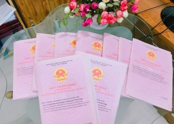 Năm 2022, nhà chưa có sổ hồng nhập hộ khẩu được không?