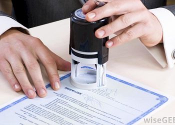 Tiêu chuẩn của công chứng viên