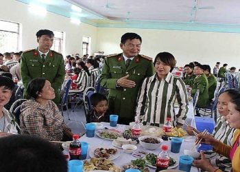 Quy định gửi đồ cho phạm nhân mới hiện nay