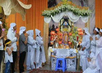 Bố mẹ mất vào ngày nghỉ có được nghỉ bù không?