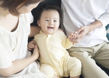 Mẹ đi lấy chồng bố có quyền nuôi con không theo quy định năm 2022