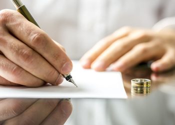 Thủ tục ly hôn mà một bên không chấp thuận năm 2022