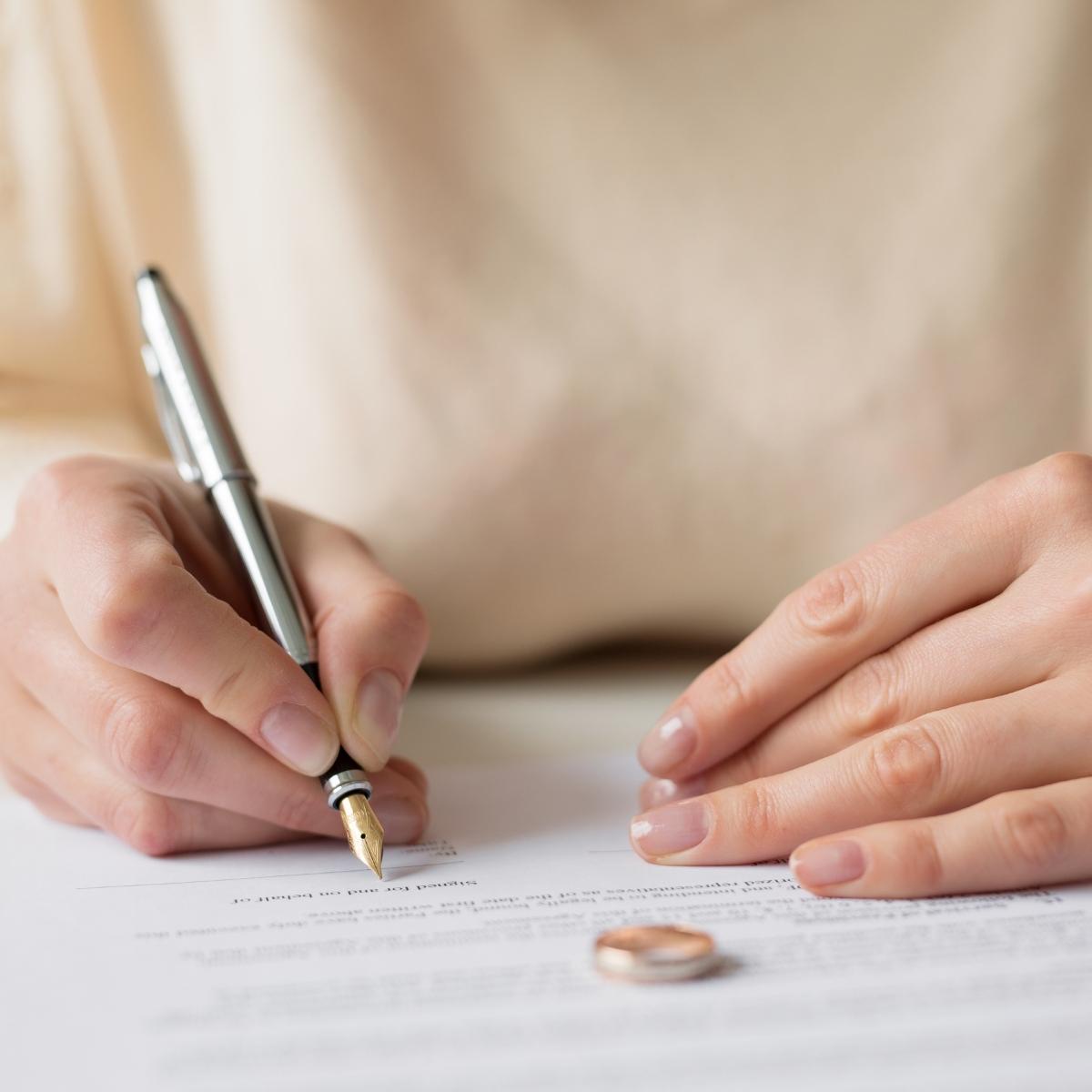 Văn bản thỏa thuận tài sản sau ly hôn viết như thế nào?
