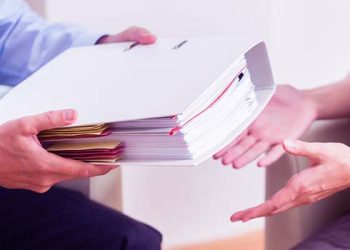 Công chức xin thôi việc được hưởng chế độ gì?