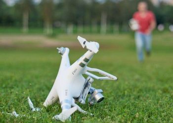 Chi phí xin giấy phép bay flycam là bao nhiêu?