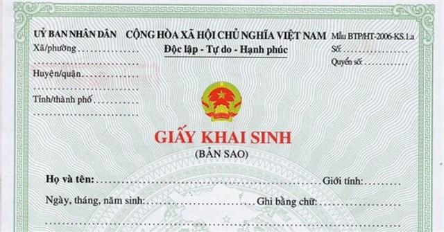 Làm lại giấy khai sinh, đổi họ cho con