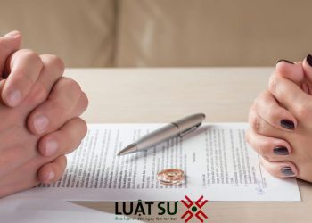 Ly hôn không yêu cầu chia tài sản được không?