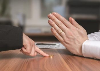 Mẫu đơn ly hôn khi chồng đi tù