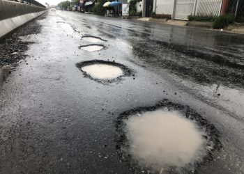 Người dân tử vong khi lao vào ổ gà trách nhiệm thuộc về ai 2022