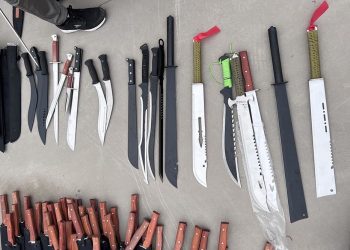 Sử dụng trái phép vũ khí thô sơ bị xử phạt như thế nào