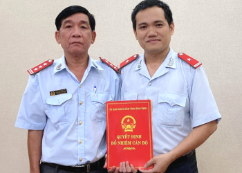 Trường hợp thu hồi thẻ công chức thanh tra chuyên ngành y tế tại Việt Nam