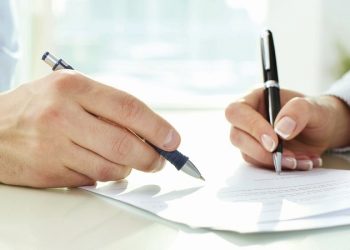 Xác định giá trị bồi thường thiệt hại do vi phạm hợp đồng thế nào?