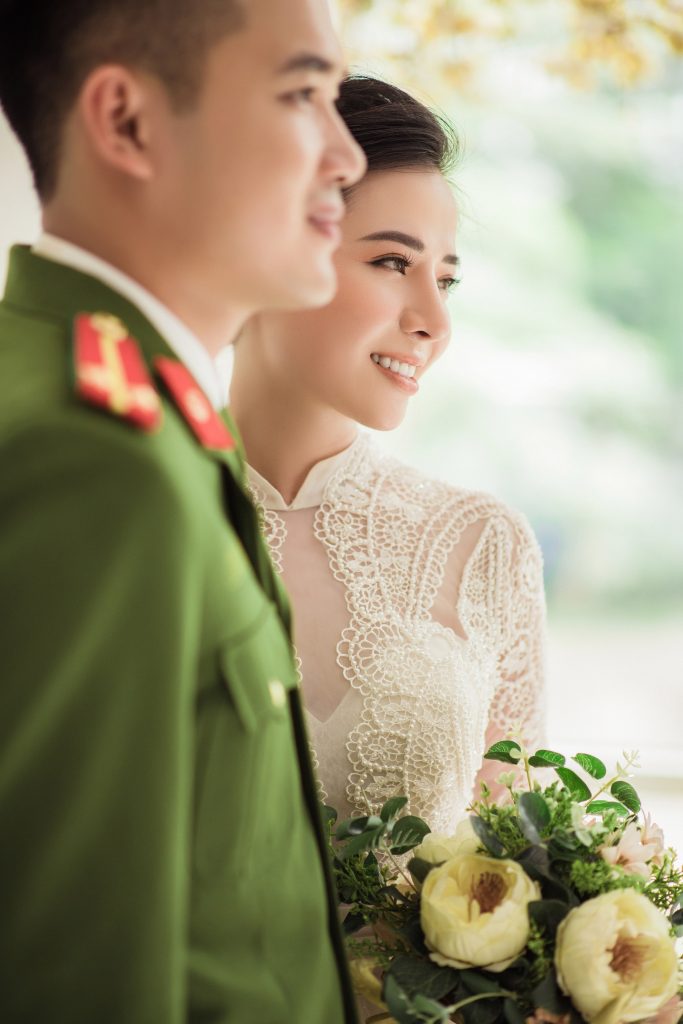 Xét lý lịch lấy chồng là sĩ quan quân đội