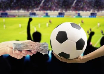 Cho vay để cá độ bóng đá có phải là đồng phạm không