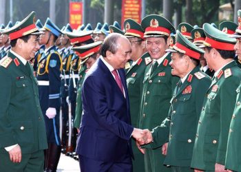 Quy định nâng lương sĩ quan năm 2023 như thế nào?