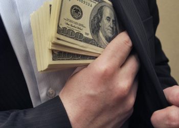 Tội tham ô tài sản được quy định như thế nào?