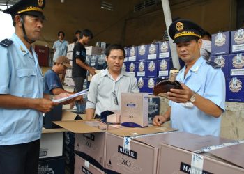Gian lận xuất xứ hàng hóa là gì theo quy định năm 2023?