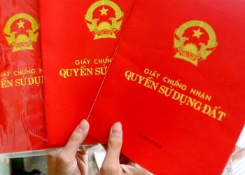 Năm 2023 có sổ đỏ có phải đóng thuế đất không?