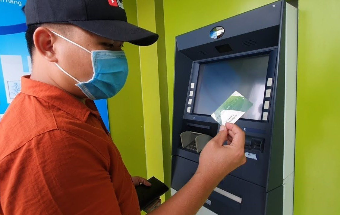 Nhận tiền bảo hiểm xã hội 1 lần qua thẻ ATM được không?