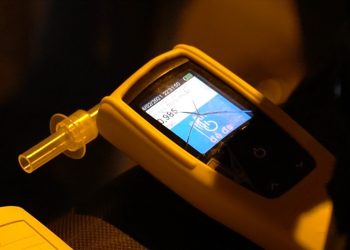 Nồng độ cồn cho phép khi lái xe máy năm 2023 là bao nhiêu?