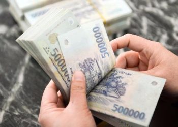 Quy định tiền trực lễ của công chức năm 2023 như thế nào?