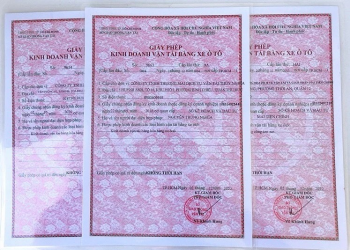 Thủ tục thu hồi giấy phép kinh doanh vận tải bằng xe ô tô được quy định ra sao?