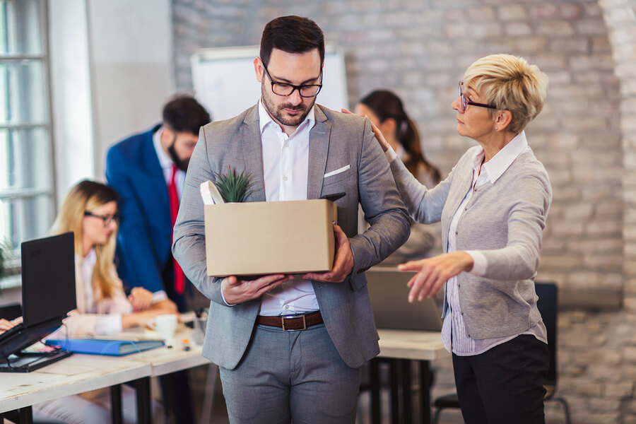 Điều kiện hưởng trợ cấp mất việc năm 2023