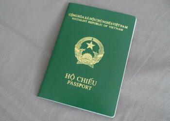 Làm hộ chiếu đi nước ngoài online
