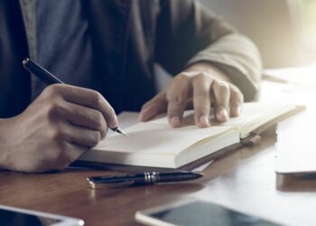 Mẫu đơn cầu cứu khẩn cấp