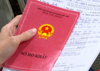 Năm 2023 chưa kết hôn có tách hộ khẩu được không?