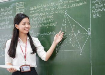 Quy định thăng hạng chức danh nghề nghiệp giáo viên?