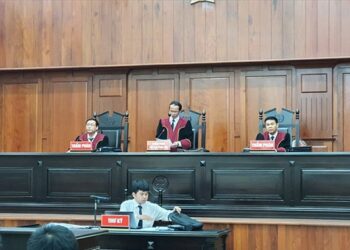Thủ tục giám đốc thẩm dân sự như thế nào