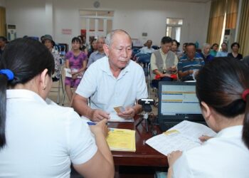 Trước khi nghỉ hưu có được hưởng bảo hiểm thất nghiệp không?