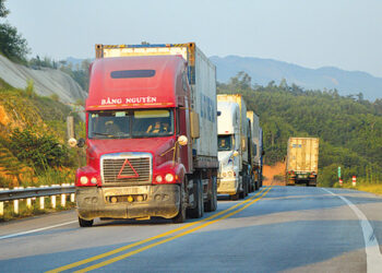 Điều kiện kinh doanh vận tải hàng hóa đường bộ ra sao năm 2023?