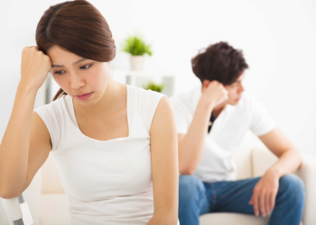 Chồng nợ nần vợ phải làm sao?
