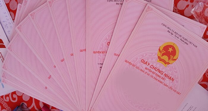 Mẫu quyết định thu hồi giấy chứng nhận quyền sử dụng đất cập nhật mới năm 2023