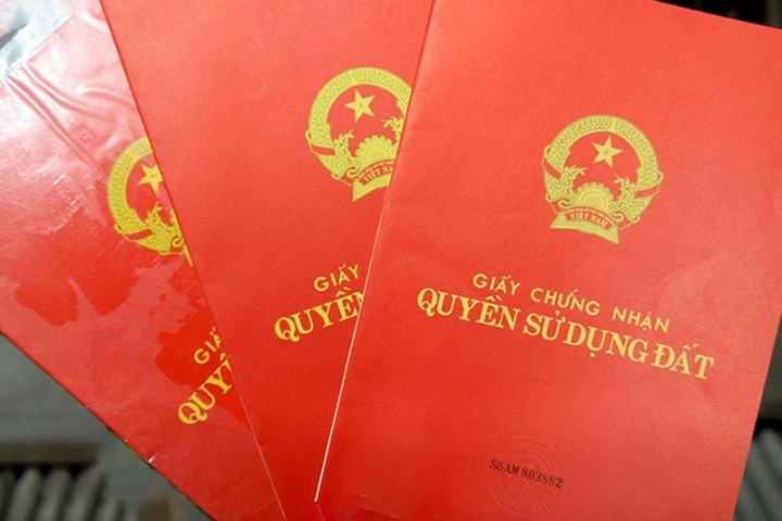 Năm 2023 khi nào thu hồi giấy chứng nhận quyền sử dụng đất?