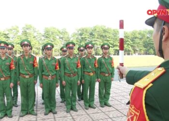 Quy định sử dụng điện thoại trong quân đội năm 2023 như thế nào?