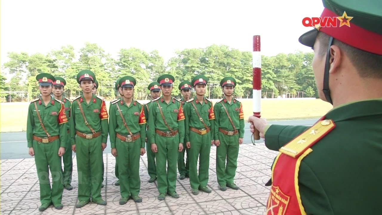 Quy định sử dụng điện thoại trong quân đội năm 2023 như thế nào?