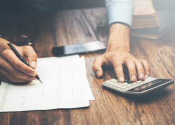 Quyết định tăng lương có thay thế phụ lục hợp đồng được không?